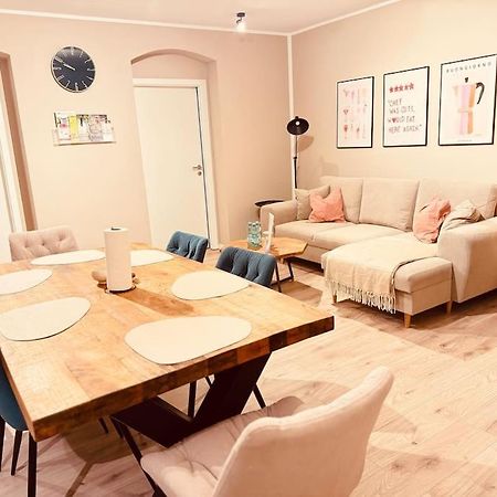 3 Raum City-Apartment - 5Min Zum Hbf Grupello-1 Düsseldorf Dış mekan fotoğraf