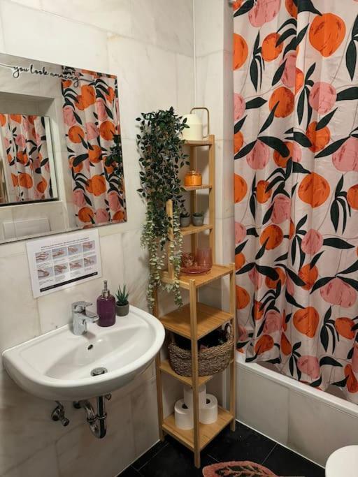 3 Raum City-Apartment - 5Min Zum Hbf Grupello-1 Düsseldorf Dış mekan fotoğraf